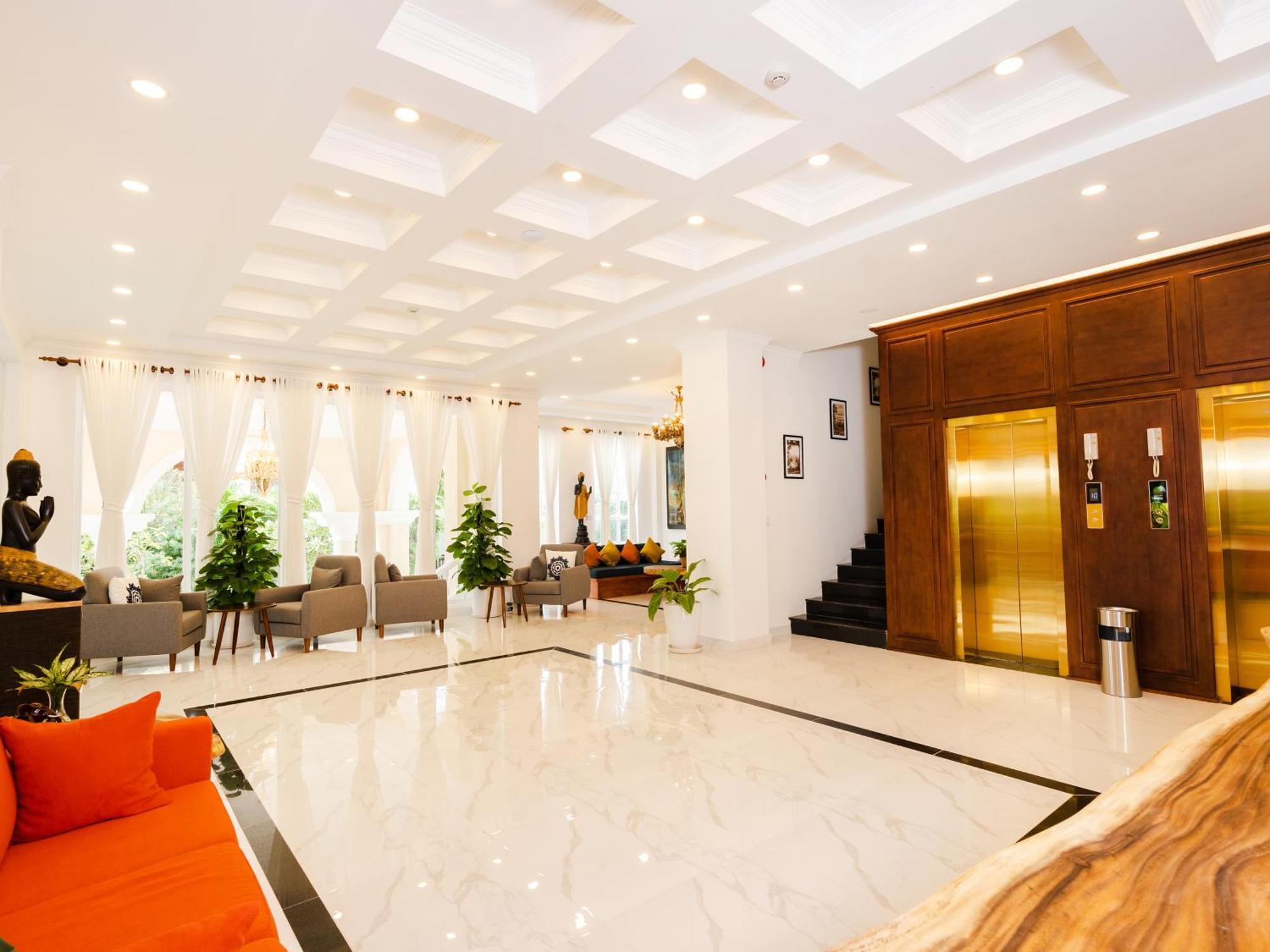 Le Kree Downtown Hotel Phnom Penh Bagian luar foto